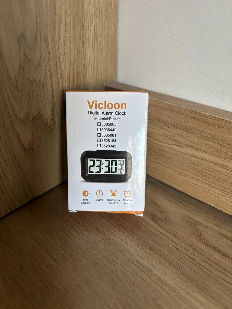 Компактний настільний цифровий годинник будильник Vicloon Digital Alarm Clock білий (SKU-121) - фото 10