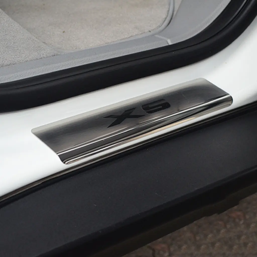 Накладки на пороги для BMW X5 (E70) 2007-2013 X5 (F15) 2013-2018 Нержавіюча сталь із загином та Логотипом 4 шт (Premium P-BM06) - фото 3