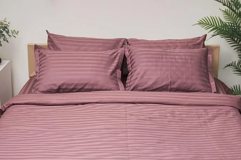 Комплект постельного белья Moon&Star Детский 110x140 см наволочки 2x50x70 см Garnet Satin Stripe - фото 3