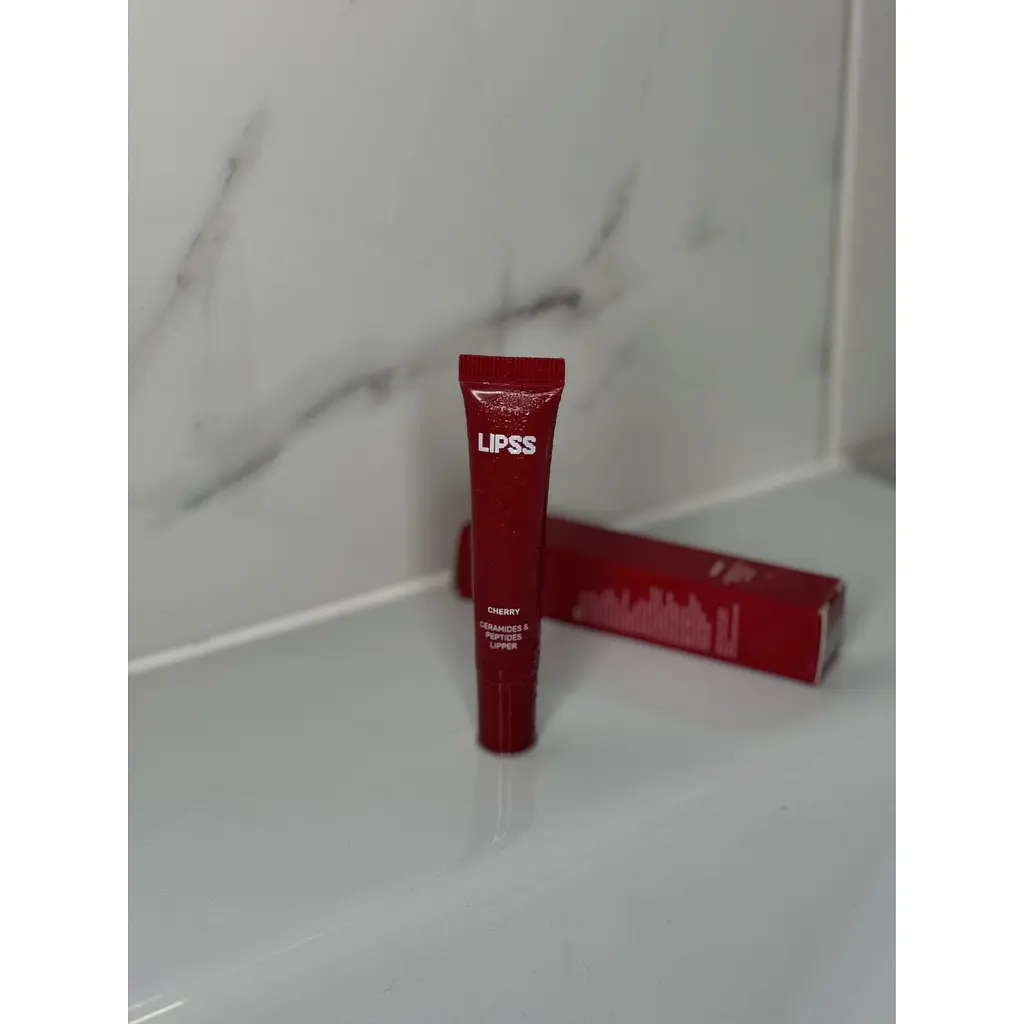Блеск для губ Lipss Lipper Cherry 8 мл - фото 11