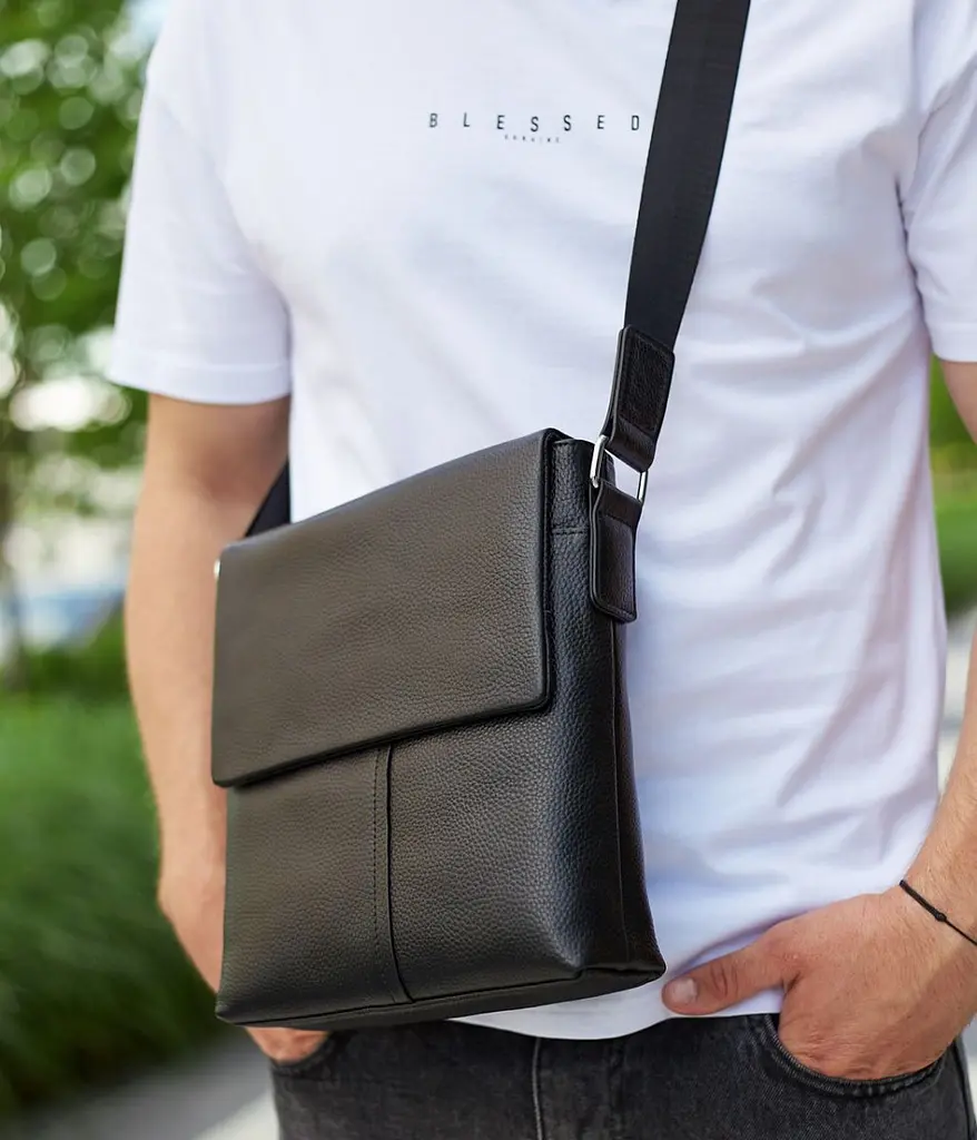 Чоловіча сумка планшет через плече 23х26х6, шкіряна барсетка Tiding Bag SK A75-181 чорна 230 мм - фото 2