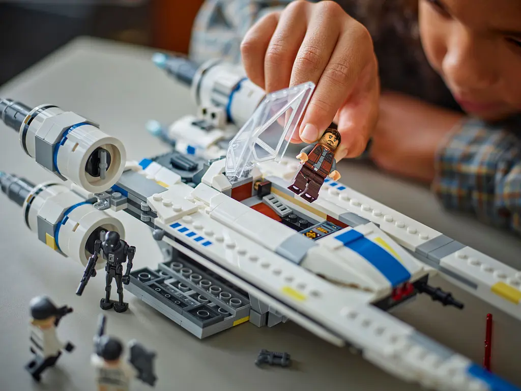 Конструктор LEGO Star Wars Повстанческий истребитель U-Wing 594 деталей (75399) - фото 10