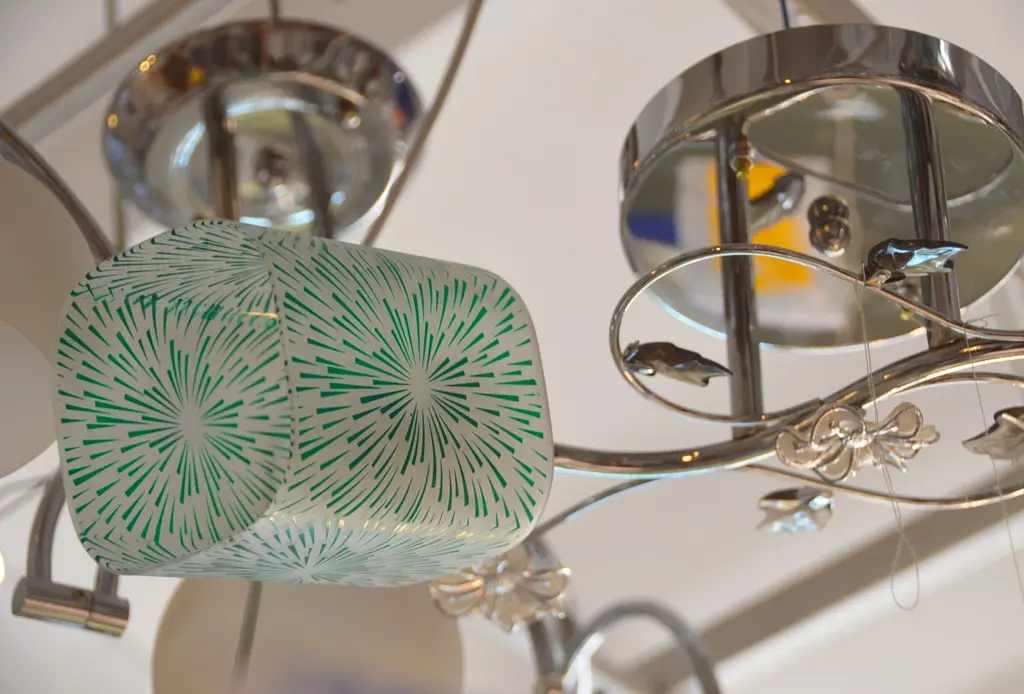 Люстра потолочная Brille в спальню E27 60W CH (LK-588C/2) - фото 4