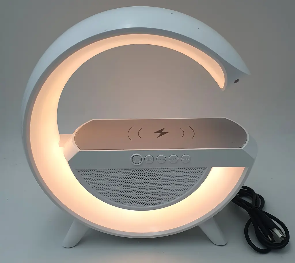 Настільна смарт лампа акумуляторна RGB нічник 3-in-1 з бездротовою зарядкою 15W та Bluetooth колонкою 5W Multifunktion Speaker UKC AS-K10 біла - фото 4