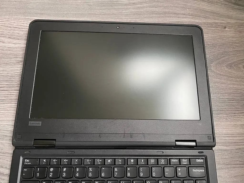Ноутбук Lenovo ThinkPad 11e 11.6" (i5-7Y54 / 8GB / SSD 256GB) Refurbished - фото 11