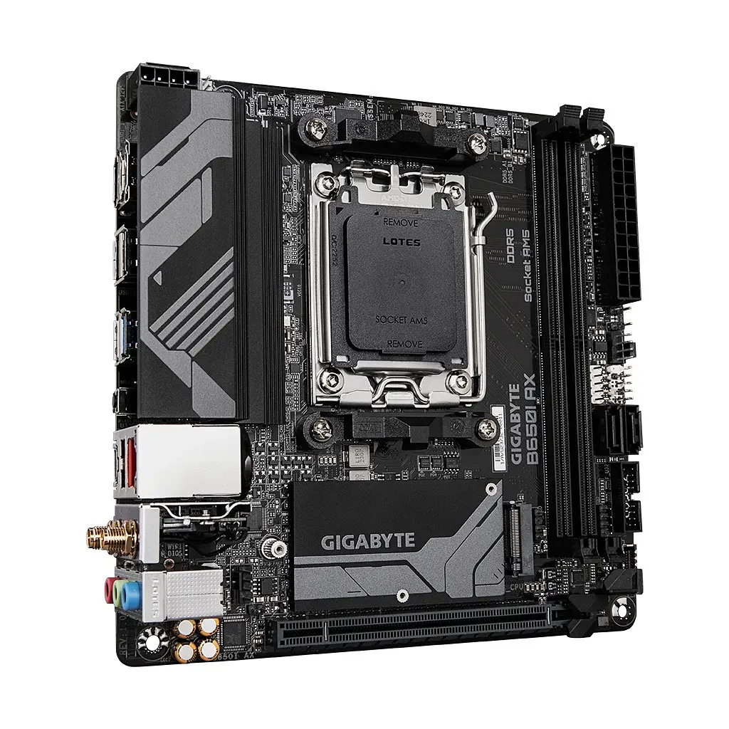 Материнська плата GIGABYTE B650I AX - фото 2
