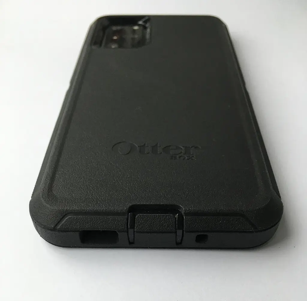 Чохол протиударний із кліпсою-підставкою OtterBox Defender Series 77-64156 для Samsung Galaxy S20 Plus (6.7") Black - фото 4