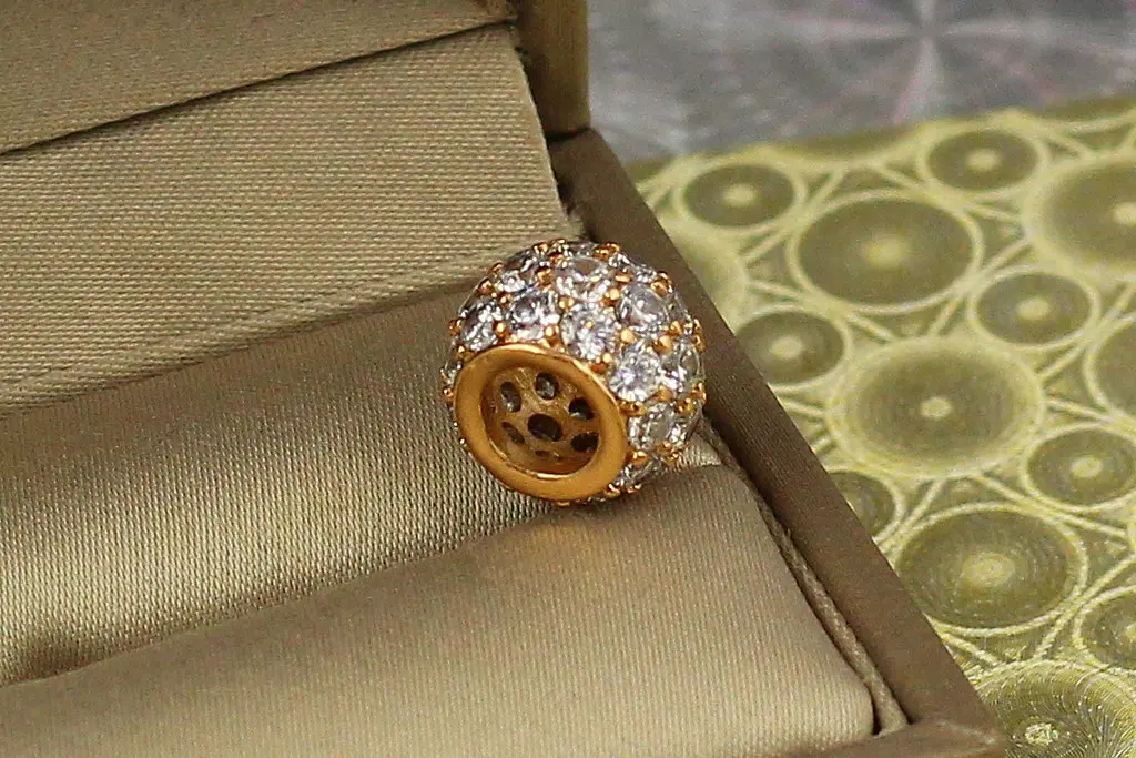 Кулон шарм Xuping Jewelry великий шарм із великим камінням 8 мм золотистий - фото 3