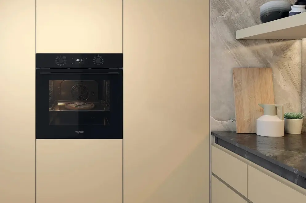 Духова шафа електрична Whirlpool 71 л A+ дисплей конвекція телескопічні напрямні чорний - фото 2