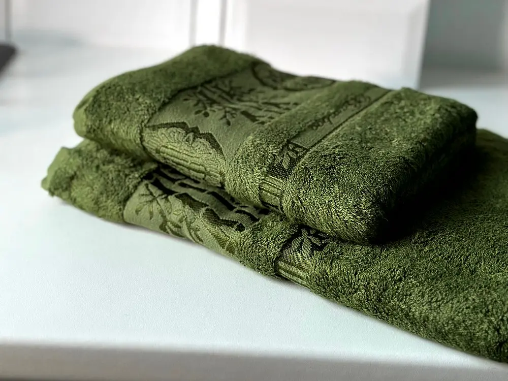 Набір турецьких бамбукових махрових рушників Zeron 50х90+70х140 Bamboo Agaс Desen зелений 1 - фото 2