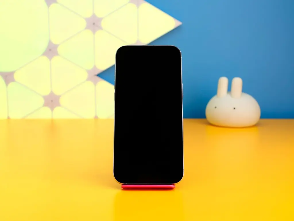 Смартфон Apple iPhone 16 Pro Max 256 ГБ білий титан (MYWW3) б/в [176185] - фото 4