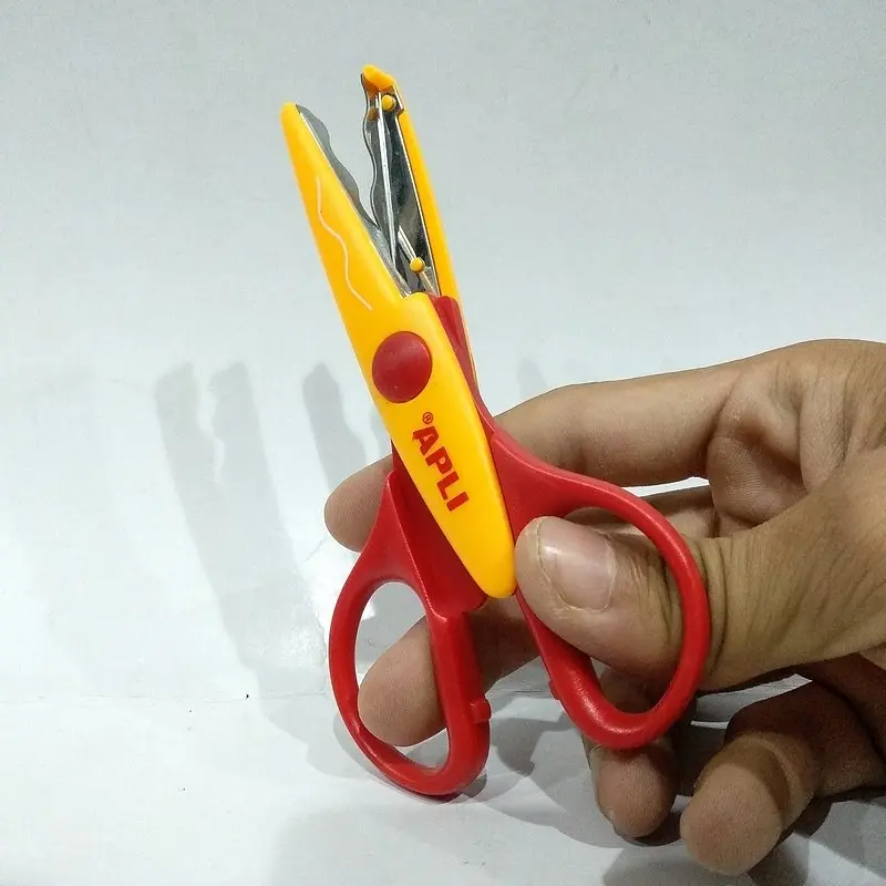 Ножницы зигзагообразные Apli Kids Волна 13 см в ассортименте (13448) - фото 4