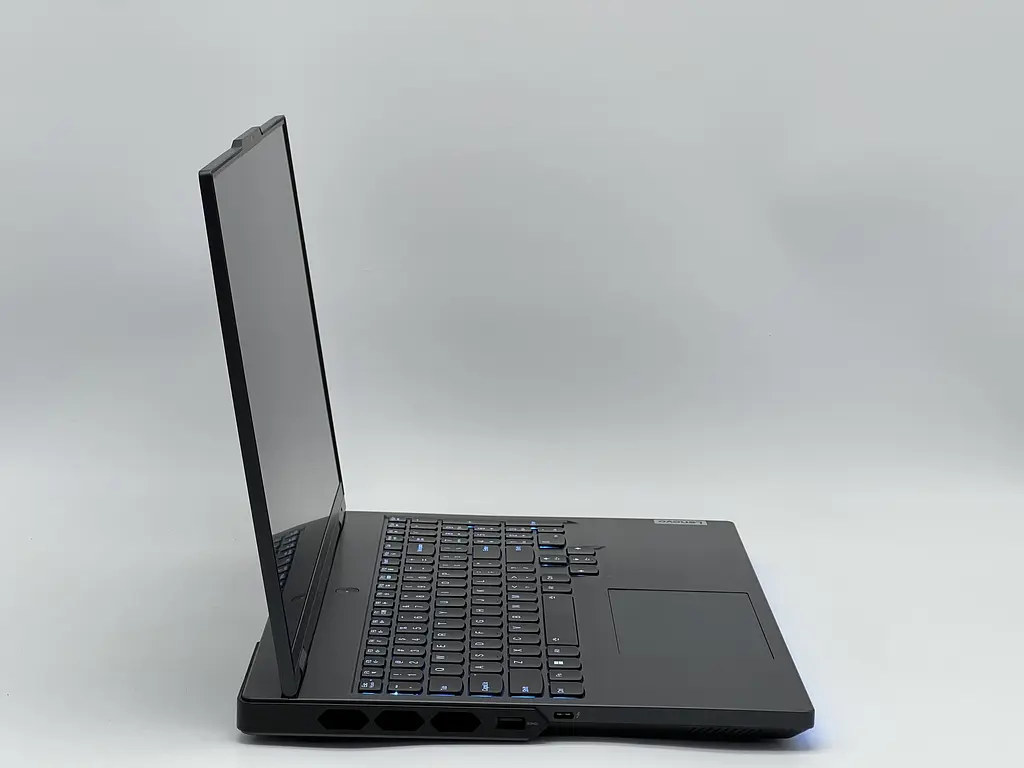 Ноутбук Lenovo 16" Legion Pro 7 16IRX8H, i9-13900HX, 32 GB, 960 GB, NVIDIA GeForce RTX 4080, 2560 x 1600, IPS (SH2603241) Б/в - фото 4