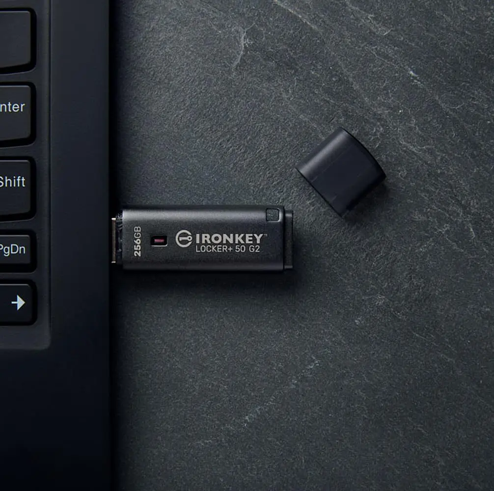 Kingston Накопичувач Kingston 32GB USB 3.2 Type-A Gen1 IronKey Locker+ 50 G2 - фото 5