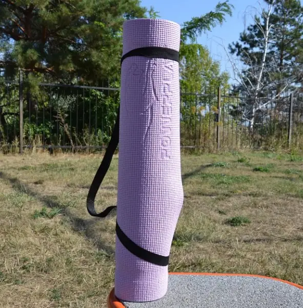 Килимок для йоги та фітнесу PowerPlay 4010 PVC Yoga Mat Лавандовий (173x61x0.6) (PP_4010_Lavender_(173*0,6) - фото 8