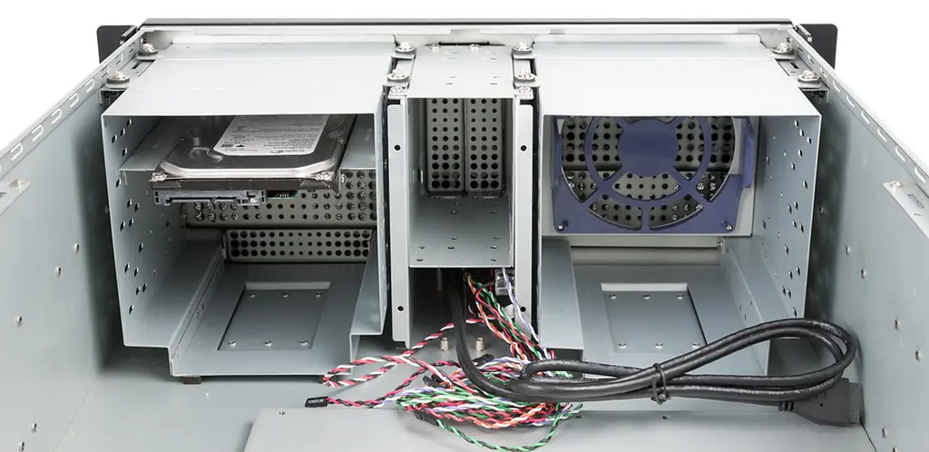 Корпус серверний Chieftec UNC-411E-B-OP без Блок живлення E-ATX - фото 10