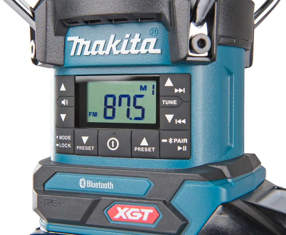Радіоприймач з ліхтарем акумуляторний Makita MR010GZ (XGT, Bluetooth, USB, 3 Вт, 310 Лм, без акумуляторів та зарядного пристрою) - фото 4