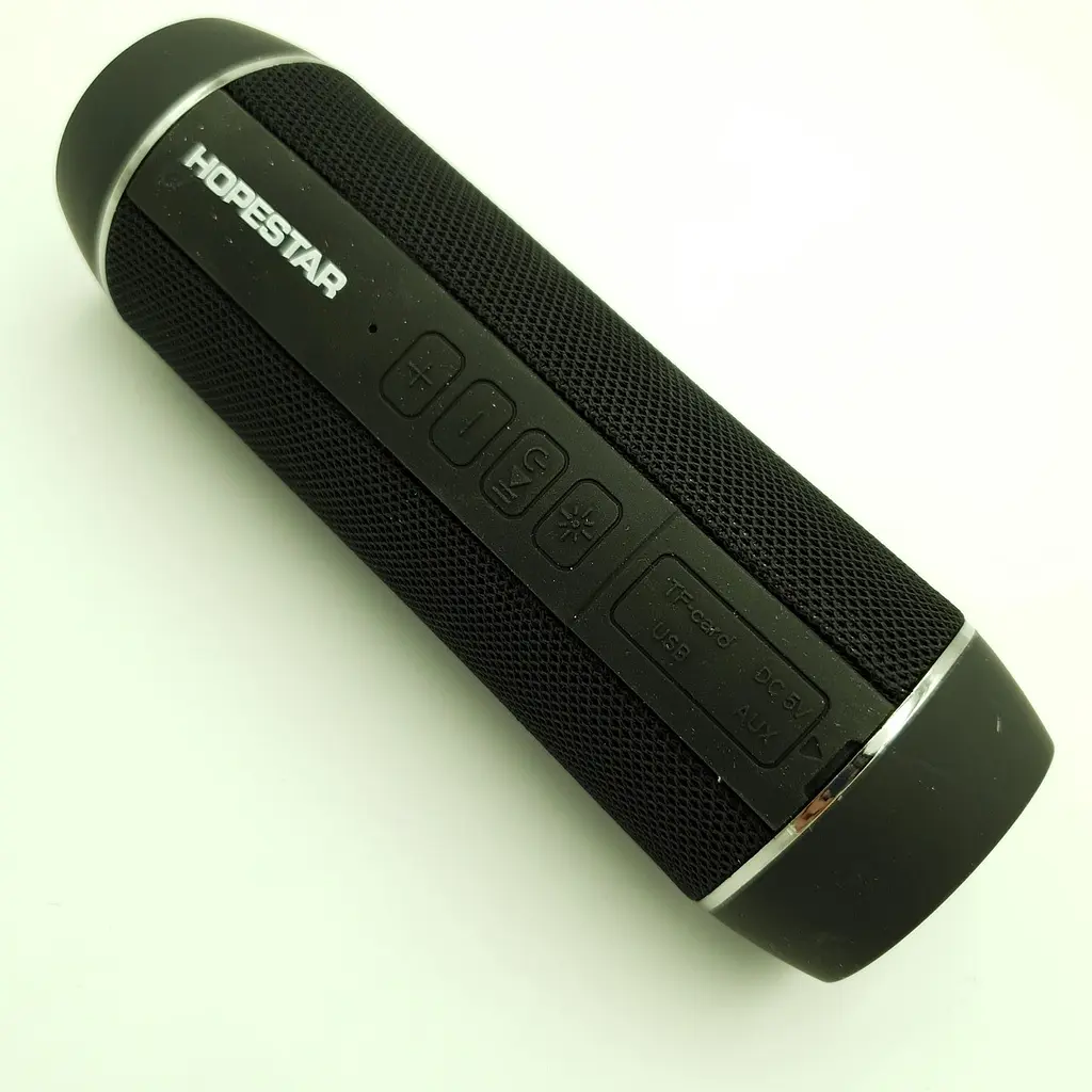 Бездротова акумуляторна колонка Bluetooth акустика з ліхтарем та кріпленням на кермо Hopestar P11 чорний - фото 5