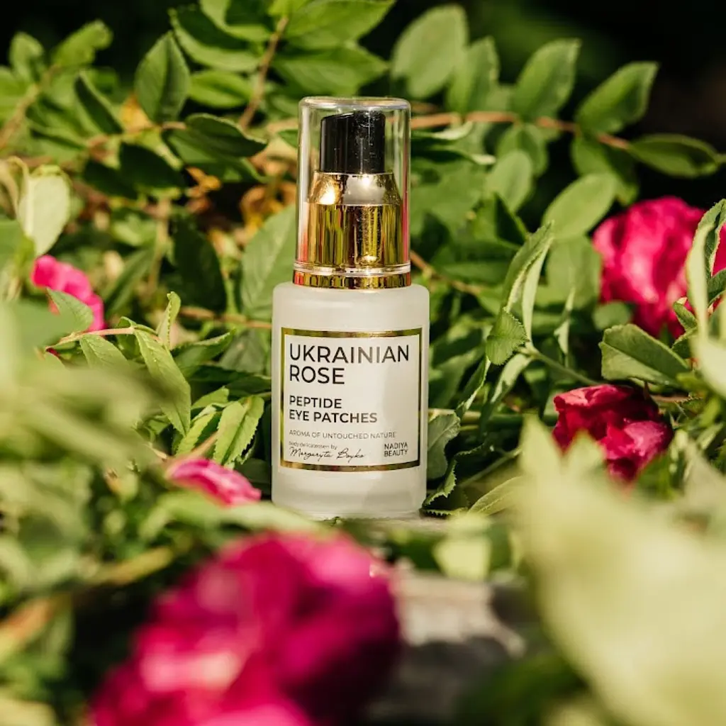 Коригуюча пептидна сироватка для зони навколо очей Ukrainian Rose 30 мл - фото 3