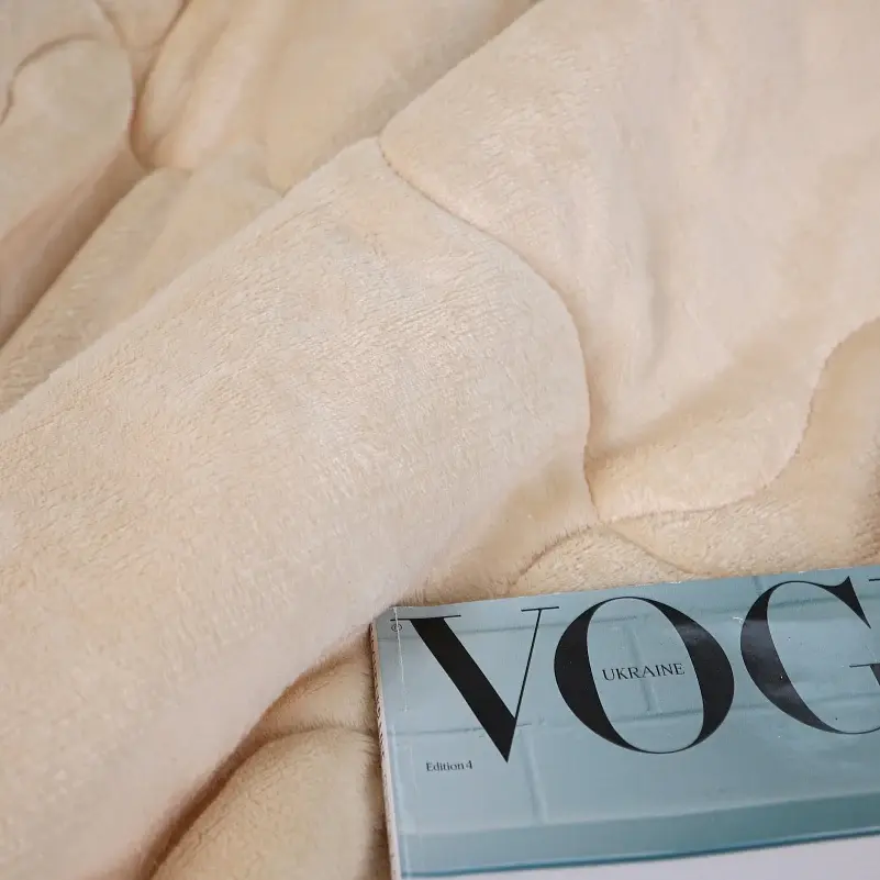 Ковдра-плед антиалергенна літо MirSon Plush Summer Milk 140х205 см молочна (2200010676396) - фото 5