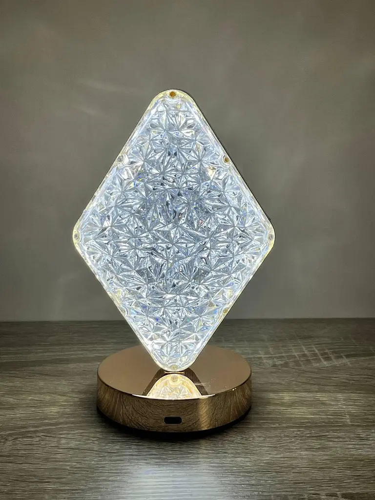 Настільна LED-лампа PC-8219 акумуляторна декоративна з кришталевим ефектом і сенсорним керуванням 3 режими світіння ромб - фото 5