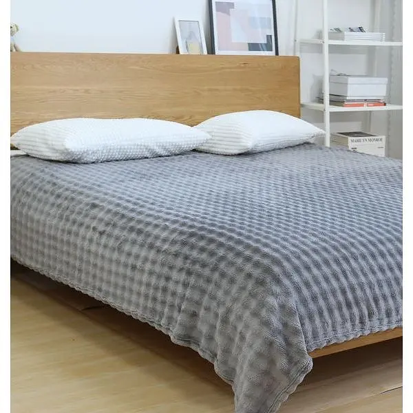 Набір текстилю Soho Romance Gray ковдра 200х220 см + 2 наволочки 50х70 см (Set carpet+ pillow Gray) - фото 4