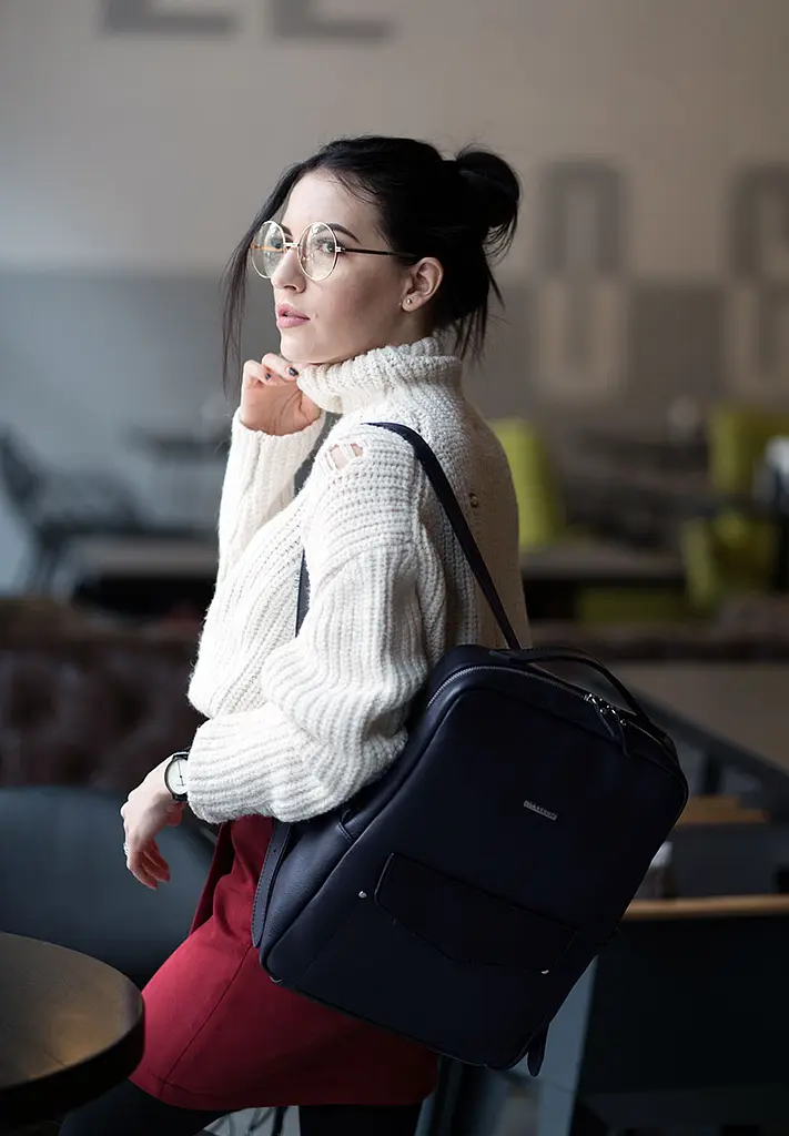 Кожаный женский городской рюкзак на молнии Cooper темно-синий - фото 8