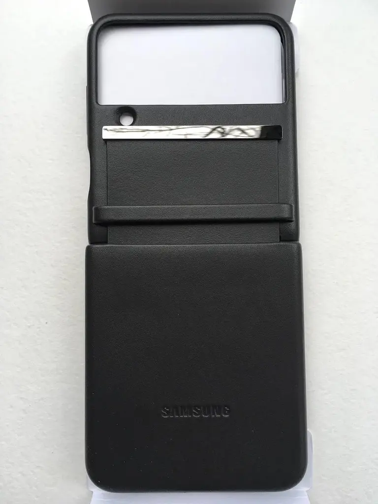 Оригінальний шкіряний чохол Leather Cover Samsung Galaxy Z Flip4 Black (EF-VF721LBEGUA) - фото 6