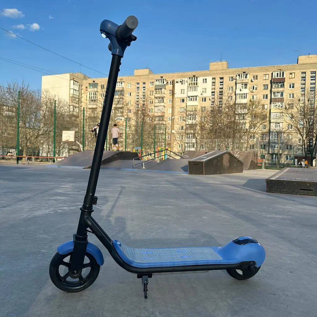 Электросамокат GIANT Kids ES1 4.4Ah Голубой , с LED подсветкой деки и колес - фото 3