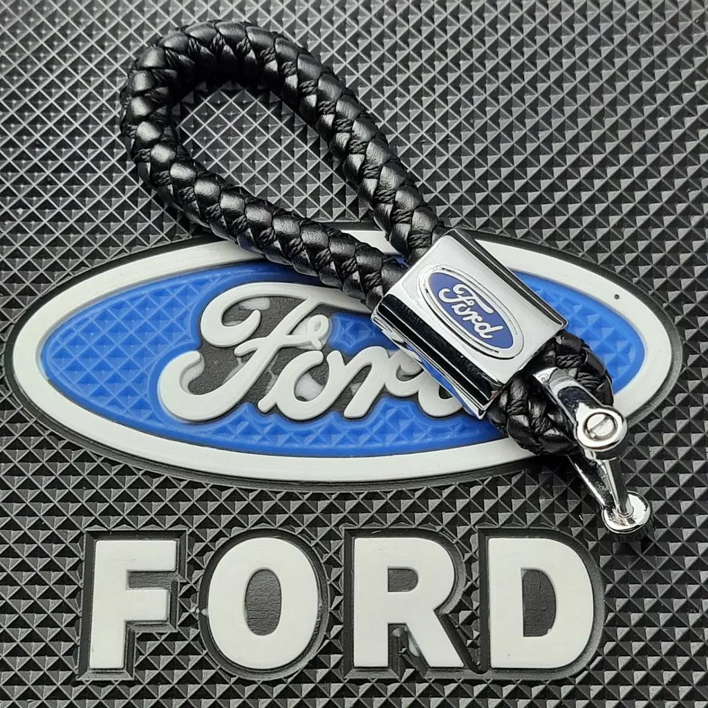 Стильний шкіряний брелок з логотипом Ford - фото 3