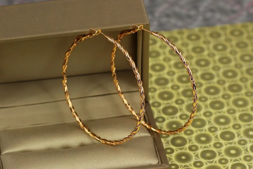 Сережки кільця Хuping Jewelry в"юнок 5 см золотисті