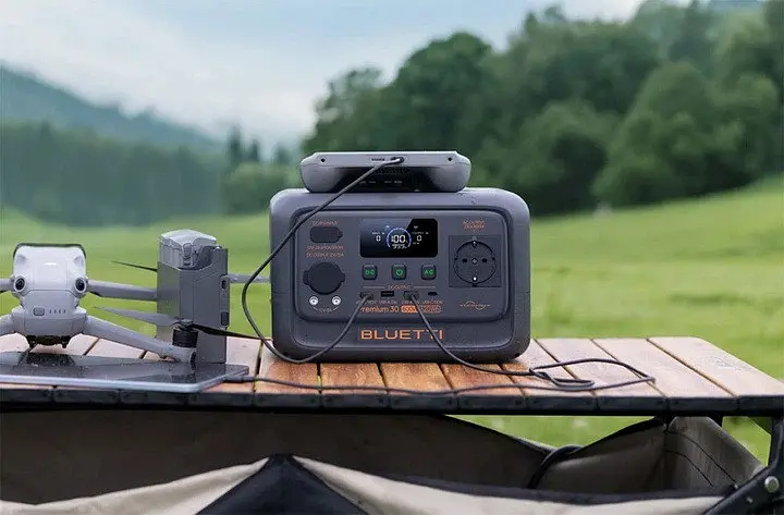Зарядна станція Bluetti Premium 30 V2 / 600 Вт / 320 Вт⋅год - фото 2
