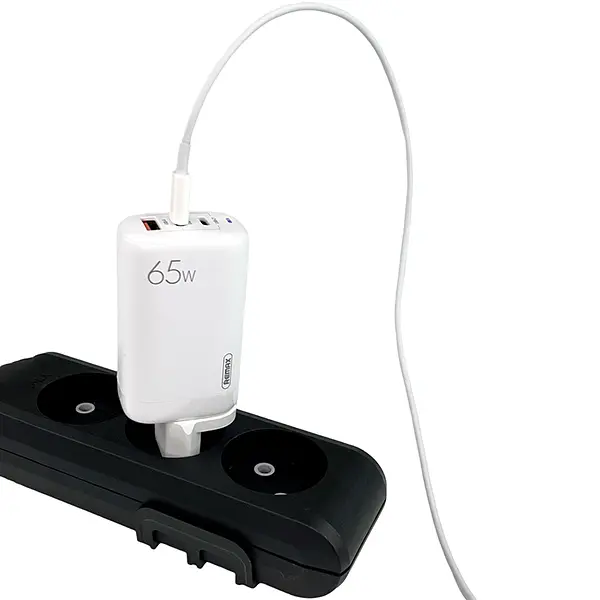 Зарядний адаптер швидка зарядка GaN 65W REMAX RP-U55 PD+QC 1xUSB-A 2xType-C EU Білий - фото 4