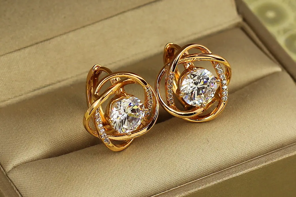 Сережки Xuping Jewelry Буря 1,7 см золотисті - фото 2