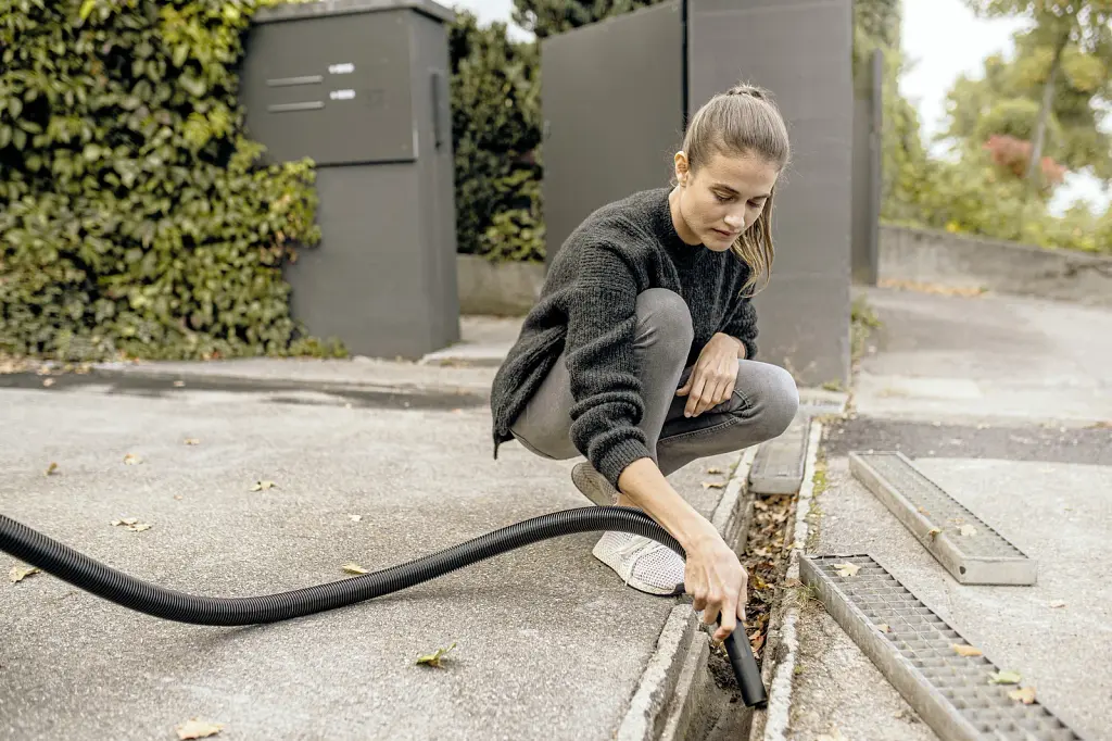 Пилосос Karcher WD 2 PLUS S V-15/4/18 (1.628-050.0) - фото 4