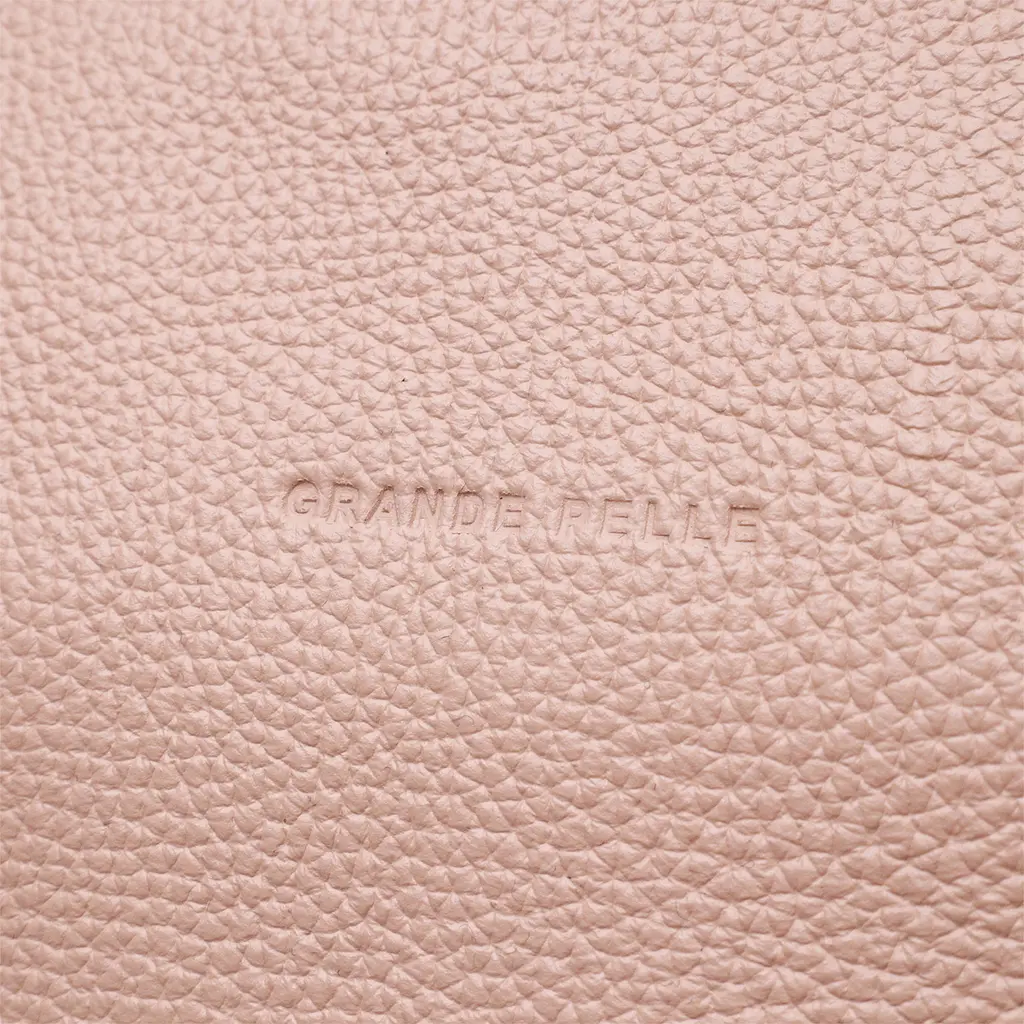 Кожаная женская сумка Grande Pelle 26х22х13 см sum0023604 - фото 4