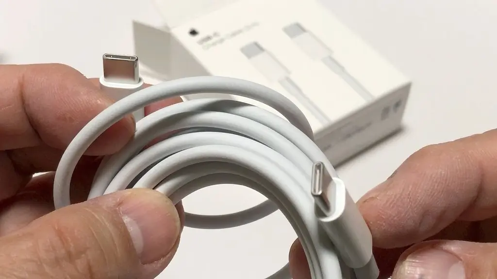 Кабель USB Apple USB-C Charge Cable 2m (MLL82AM/A) [33602] - фото 3