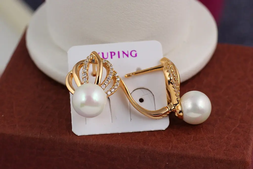 Сережки Xuping Jewelry корона з перлиною 2,2 см золотисті - фото 2