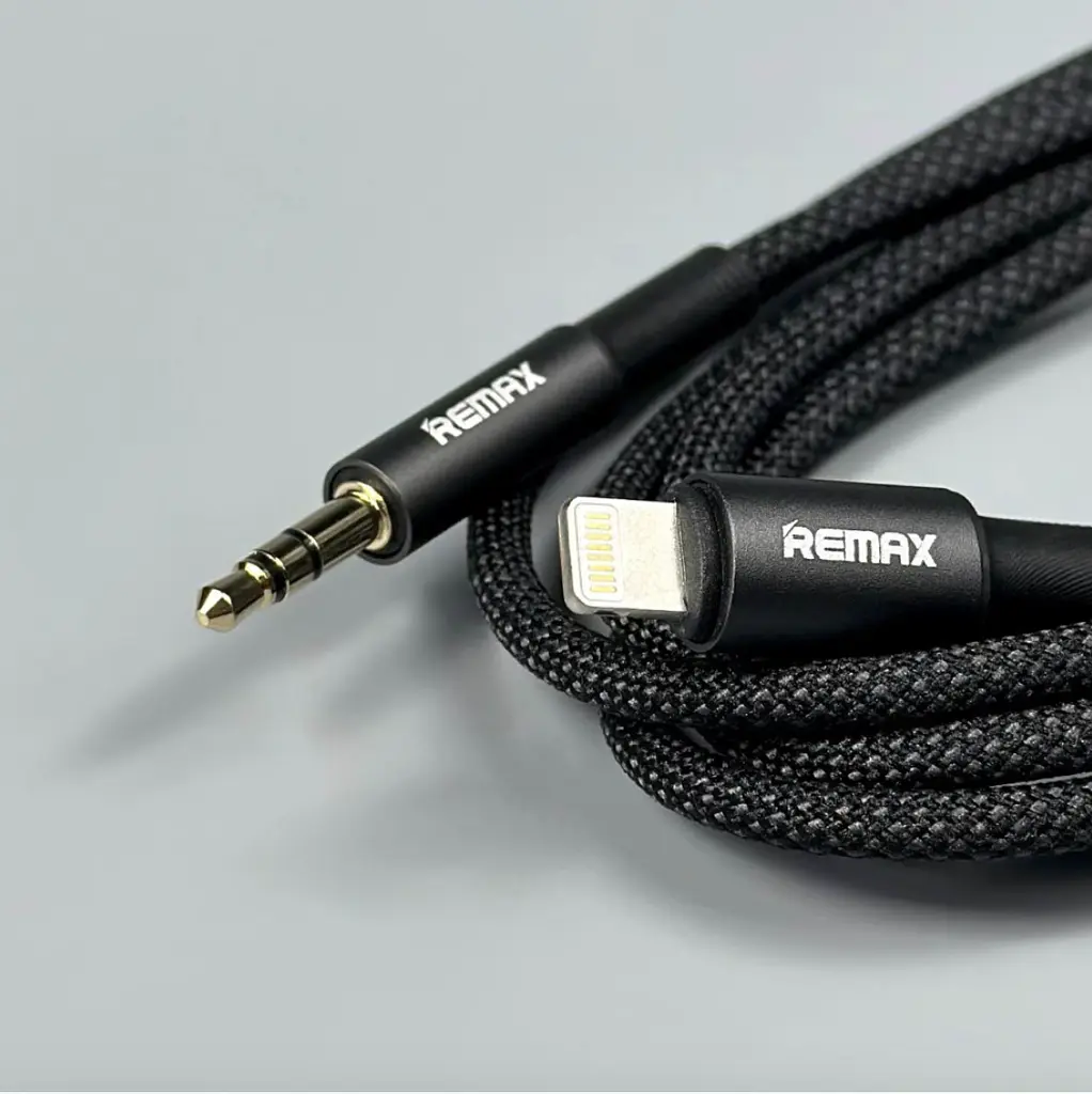 Кабель Remax CB08 3.5mm Mini Jack - Lightninig 1.2m Cable Grey - фото 2