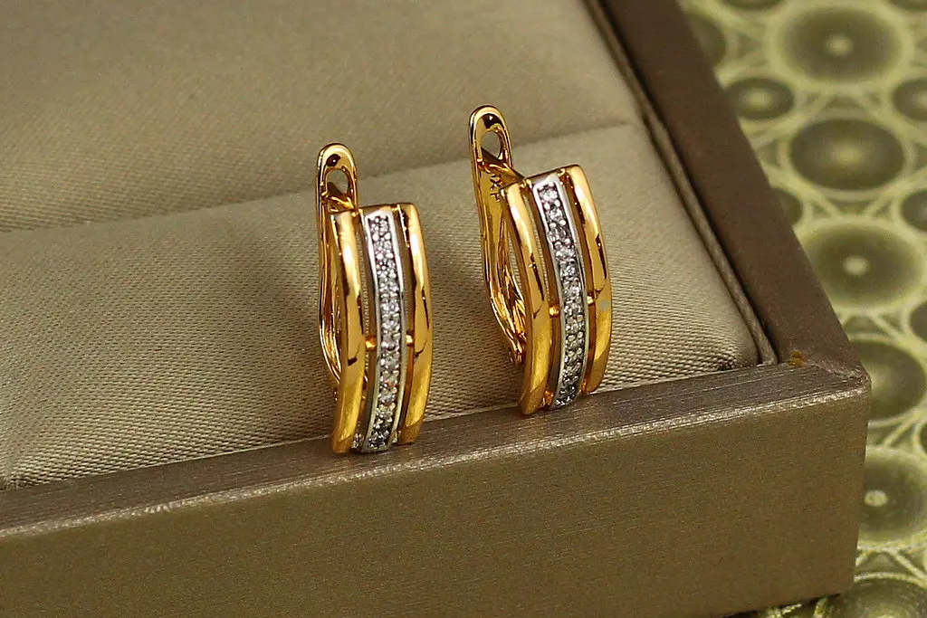 Сережки Xuping Jewelry тренд з родієм 1,6 см золотисті - фото 3