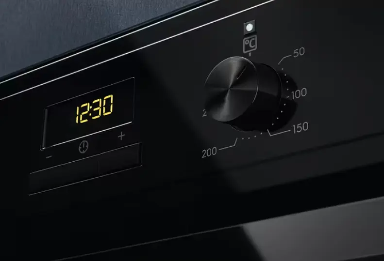 Духовка електрична Electrolux EOF3H50BK - фото 5