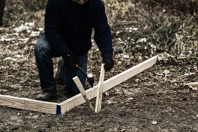 Сокира-молот будівельна Fiskars Pro IsoCore S 1,1 кг / 36 см (1062936) - фото 9