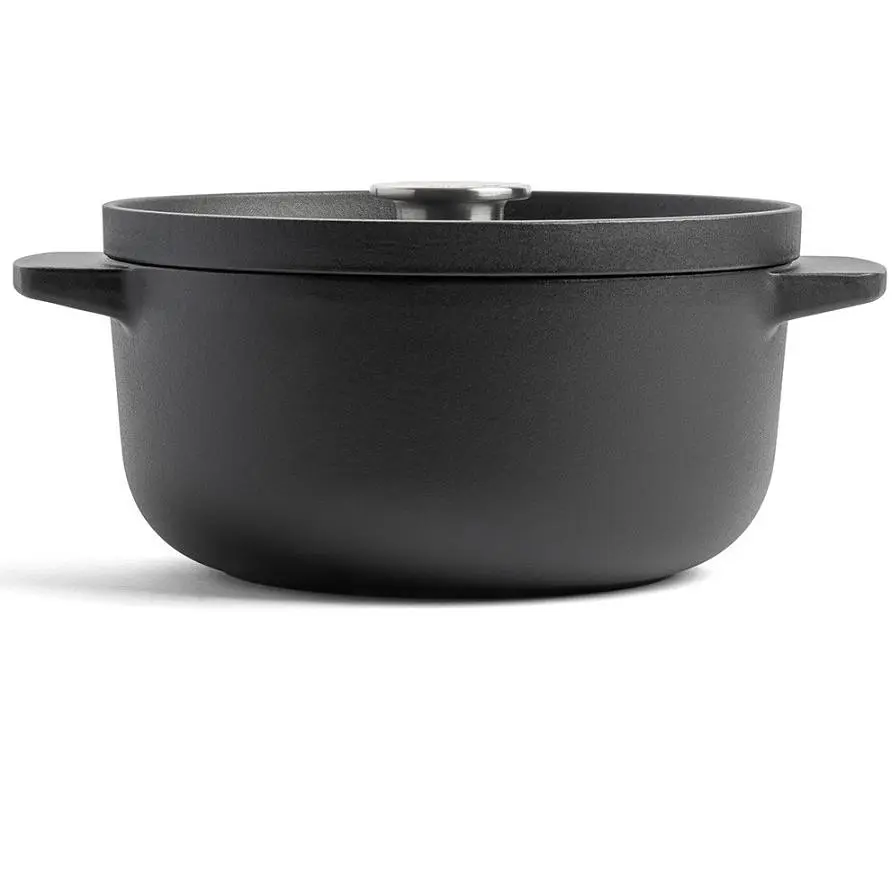 Каструля KitchenAid Matte Oven-to-table чавунна з кришкою 22 см 3.3 л чорна (CC004899-001) - фото 2