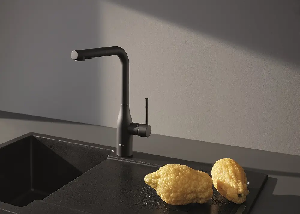 Смеситель для кухни Grohe Essence 30504KF0 Черный матовый - фото 6