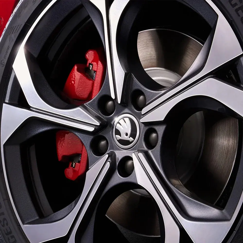 Ковпак колеса Skoda хром чорний 56 мм пластик 1 шт OEM 5JA601151A (ковпачок, заглушка диска) - фото 2