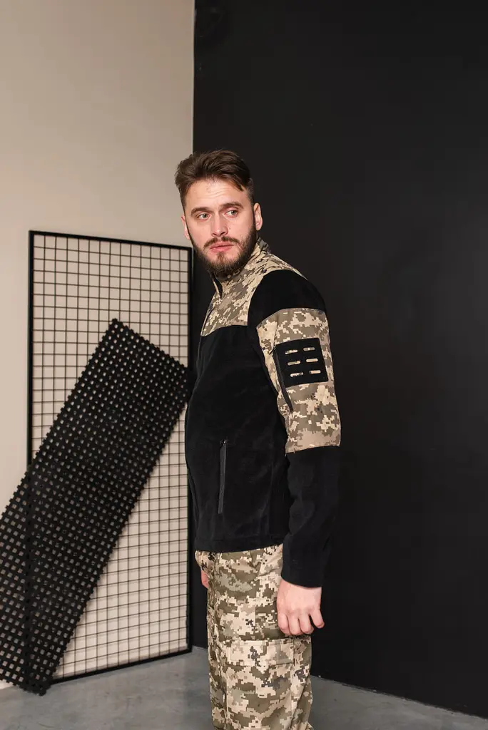 Кофта флісова чоловіча військова тактична з липучками під шеврони ЗСУ Піксель 8035 56 розмір чорна - фото 6