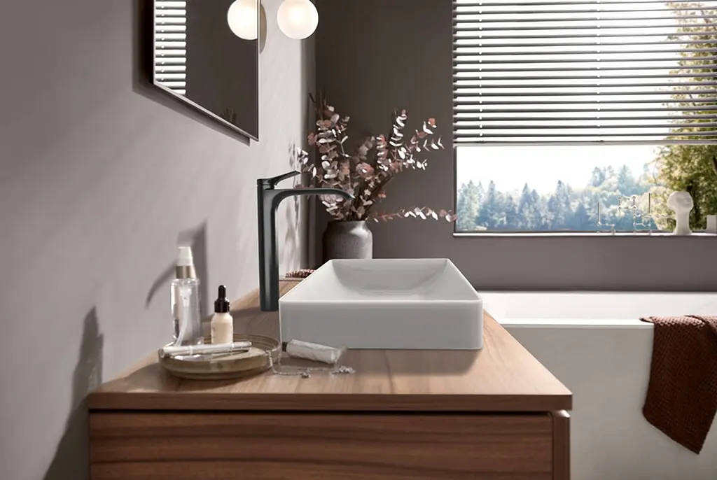 Змішувач для умивальника Hansgrohe Vivenis CoolStart з донним клапанома brushed black chrome 75045340 - фото 3
