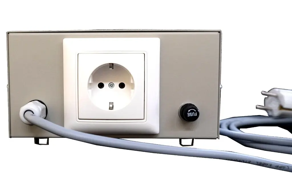 Стабілізатор напруги Awattom - 2.2кВт, однофазний (AWATTOM-2.2) - фото 3