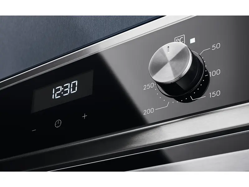 Духовка електрична Electrolux EOD5F70BX - фото 3