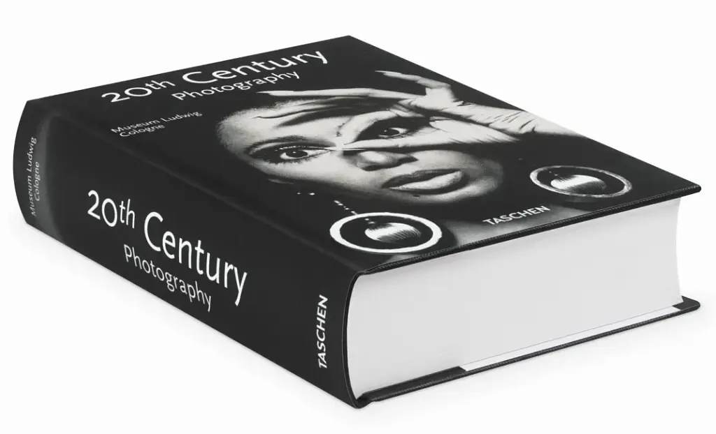 20th Century Photography - фото 2